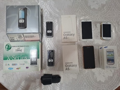 Stock telefoni smartphone - telefoni,